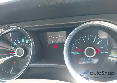 2014 Ford Mustang V6 z USA, uszkodzony, nr VIN 1ZVBP8AM9E5251661